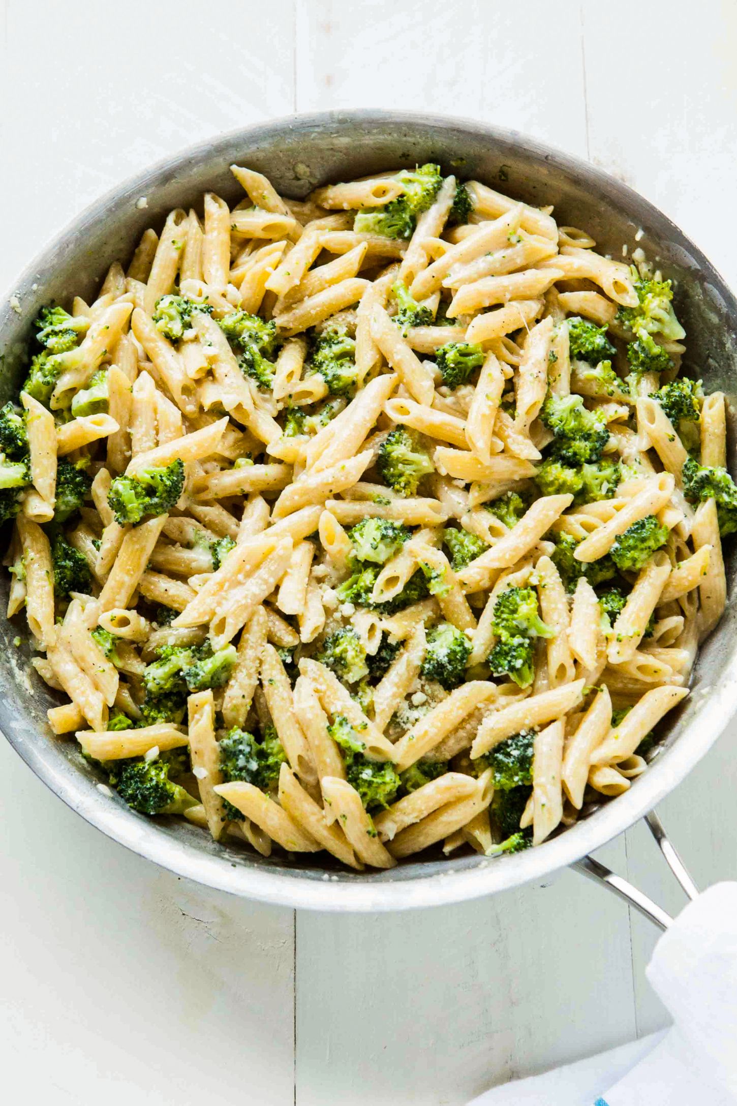 Cheesy Broccoli & Mushroom Pasta – NutriWise